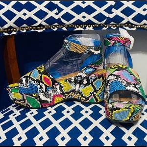 Multi color blue yellow pink white black snake ankle platform bamboo wedges